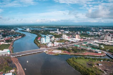iloilo city population 2024|Iloilo City, Philippines Metro Area Population 1950.